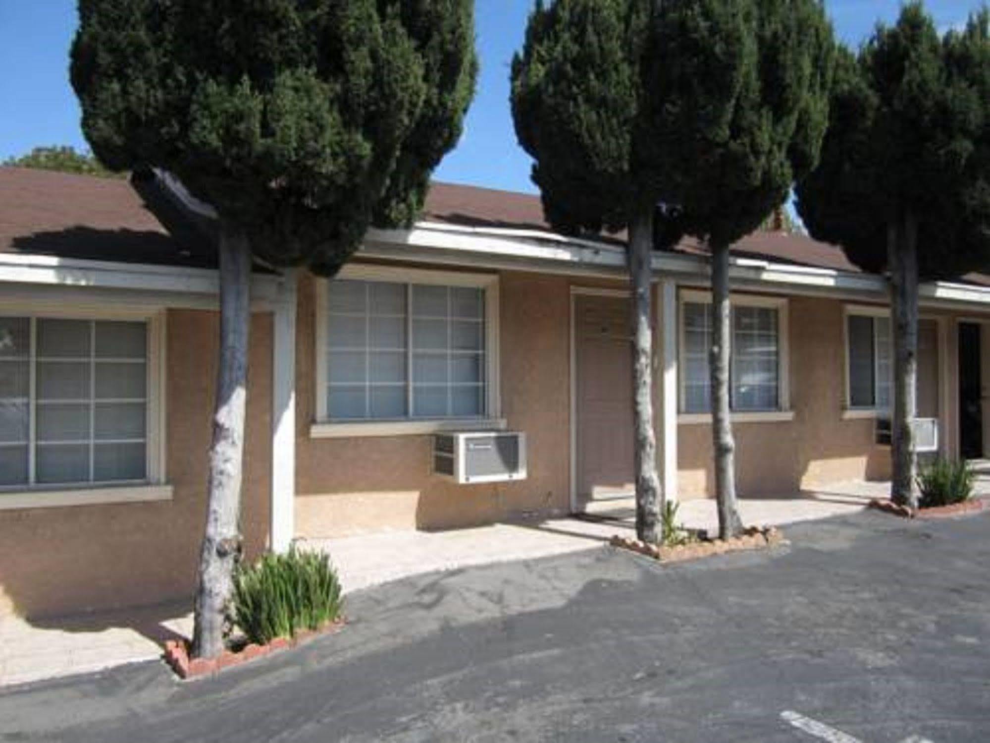 Bartlett Motel Lomita エクステリア 写真